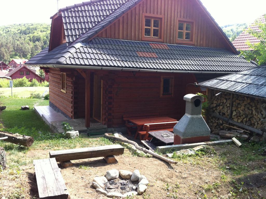 Chata Devena Valča Zimmer foto